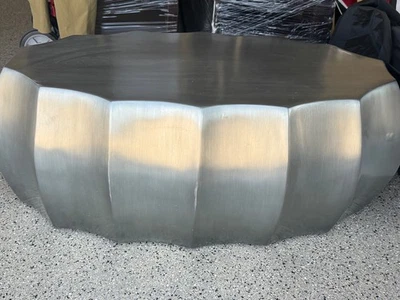 Mesa auxiliar de centro de cóctel Zinc Emerge de Century Furniture - Moderna contemporánea Foto 1 de 4