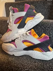 Nike Air Huarache Entrenadores Rosa Claro Hueso Y Letal Reino Unido Talla 10 - Imagen 1 de 8