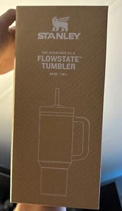 Stanley The Flowstate Adventure Quencher H2.0 Travel Tumbler 40oz Divine Green - Afbeelding 1 van 8