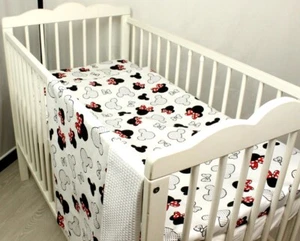 3-teiliges Bettwäschegarnitur Kinderbett Baby Quiltbezug Kissenbezug Decke Mickey Maus rot - Bild 1 von 1