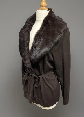 Cárdigan para mujer Nygard Collection 1X con cuello de conejo extraíble marrón oscuro Foto 1 de 4