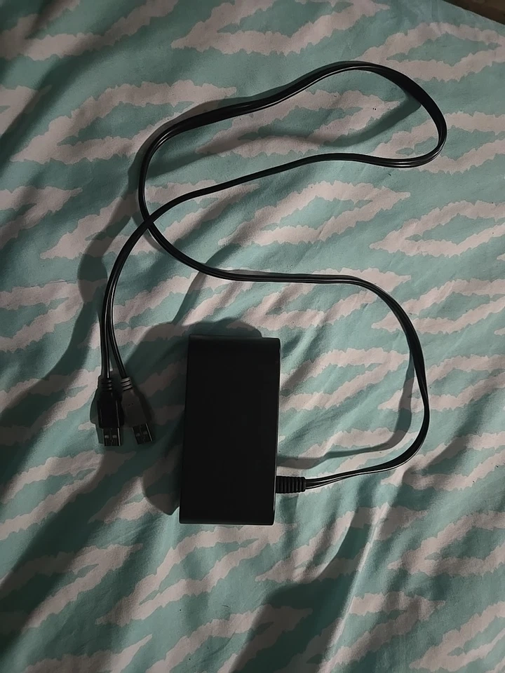 Adaptador Controlador 4 Puertos para Switch de Wii U y PC Modelo WH-046 Foto 1 de 2