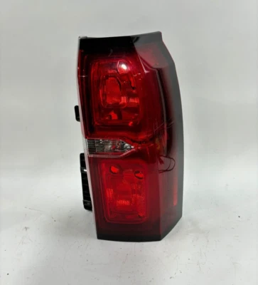 2015-2019 CHEVROLET SUBURBAN TAHOE TAILLIGHT OEM RH SIDE HALOGEN W/LED 23476138 - Image 1 of 4