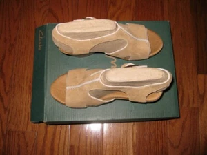 **New** Clarks Womens Liz Bistro Suede Wedge Sandles Shoes 5M Camel Suede - Picture 1 of 4