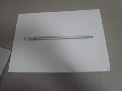 MacBook Air 13" 2020 1,1GHz Intel Core i3 8GB 256GB A2179  - Bild 1 von 4