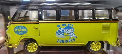 2023 M2 Machines 1:24 EMPI 1960 VW Microbus Deluxe U.S.A. Model Chase 1 of 750 ! - Image 1 of 4