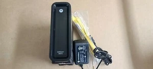 SURFboard SB6141 8x4 DOCSIS 3.0 Cable Modem (w/ac & cat5) - Picture 1 of 2