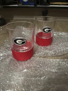 BRAND NEW Georgia Bulldogs 14 oz. COMMISSIONER Rocks Glass - Picture 1 of 6