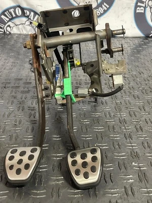 Conjunto de pedal Ford Mustang SVT Cobra 2003-04 - para transmisión manual 276 Foto 1 de 4