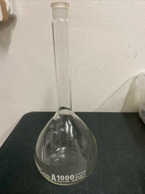 DE COLECCIÓN 1000 ml E-MIL Boro FRASCO VOLUMÉTRICO CHEM LAB EQUIPO DE BOTICARIO 30 cm Foto 1 de 4