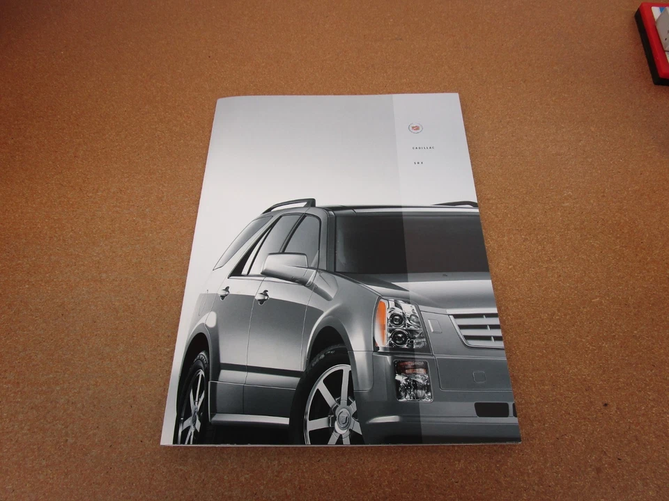 Cadillac SRX 2005 camioneta V6 V8 folleto de ventas literatura 48 páginas original Foto 1 de 1