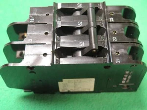 CARRIER HH83XB403 P597-5621 CIRCUIT BREAKER 480V 3P 62A 2-6SEC TRIP @ 71A LRA220 - Picture 1 of 10