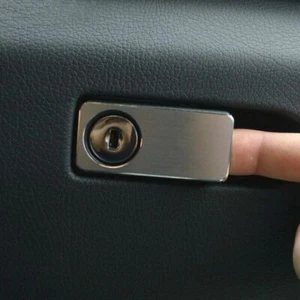 Adecuado para Mercedes Benz Clase C W204 embellecedor de guantera marco - Imagen 1 de 3