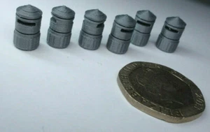 OO Gauge - Cylindrical High Street Litter Bin x 6 - Model Railways - SilverBeena - Picture 1 of 6