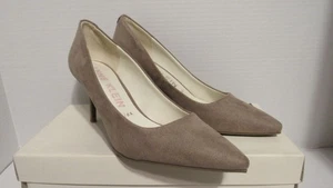 Anne Klein Size 7.5 M Suede Heels With Embezzled Backs Light Brown Heels - Picture 1 of 12