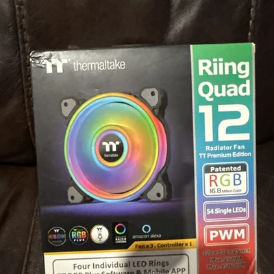 Ventilador de caja Thermaltake CLF088PL12SWB‎ 120 mm - Paquete de 3 Foto 1 de 3