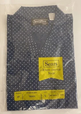 De colección 1983 Sears Sportswear Manga Corta Poka Dot Azul Marino/Blanco Para Hombre Grande NUEVO Foto 1 de 4