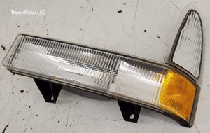 1999-2004 Ford F250 F350 Super Duty Left Turn Signal Parking Light Assembly OEM - Picture 1 of 6