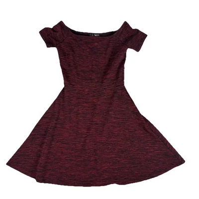 Mini Vestido Aqua Para Mujer Pequeño Rojo Calce y Acampanado Patinador Foto 1 de 4
