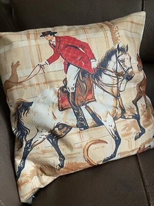 Vintage Style Equestrian Cushion - Picture 1 of 1