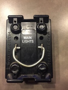 WADSWORTH 60 AMP 240 VOLT FUSE PANEL PULL OUT MAIN / LIGHTS 2 FLAT NOTCHES - Picture 1 of 2