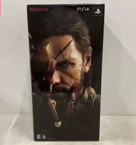 KONAMI PS4 METAL GEAR SOLID V Phantom Pain Premium Package Bionic Arm 1:1 Scale - Picture 1 of 5