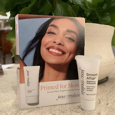 Imprimación facial iluminadora Jane Iredale Smooth Affair 7 ml/0,24 fl oz SELLADA Foto 1 de 3