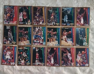1992-93 Fleer NBA Basketball Card Lot 18 ~ Excellent condition ~ Shaq ~ Pippen - Picture 1 of 2