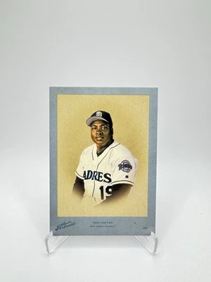 2005 Donruss Studio Tony Gwynn BLUE Estrella Portrait SSP /25. Rare Insert! - Image 1 of 2