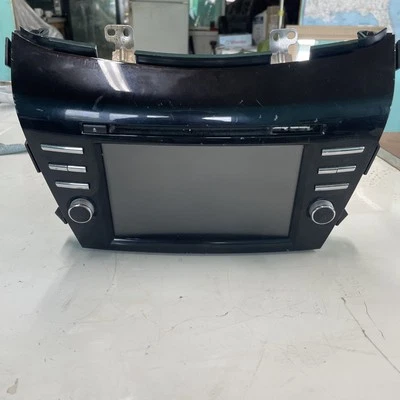 2015 Nissan Murano Head Unit with Navigation  - Image 1 of 4