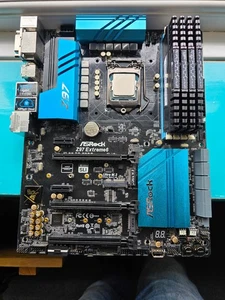 ASRock Z97 Extreme6 LGA1150 ATX Motherboard 4th Gen w/ Intel i7-4790 w/32gb ram - Afbeelding 1 van 7