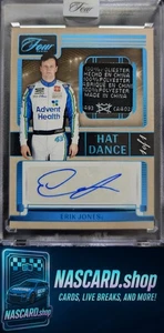 Sombrero de carreras Panini Turn Four 2025 Dance Platinum Erik Jones #1/1 - Imagen 1 de 2