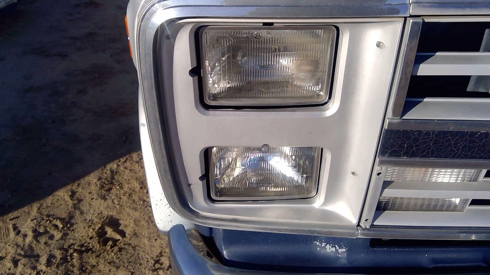 1985-1991 G20 Van Passenger Right Dual Pair Head Light Front Lamp With Bracket - Image 1 of 4