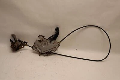 Pedal de freno de estacionamiento de emergencia Porsche Cayenne 2003-2006 con cable OEM Foto 1 de 4