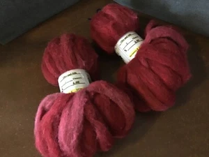 Hand-Dyed Merino Roving ~ Red ~ 70% Merino / 30% Silk ~ 4 oz - Picture 1 of 5