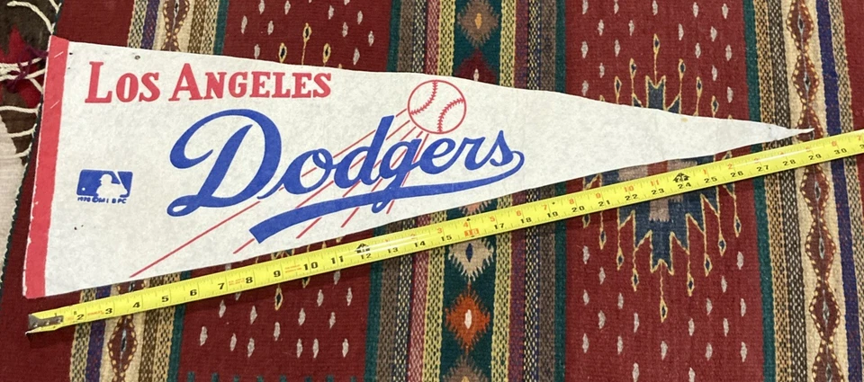 Banderín de fieltro vintage 1970 de los Dodgers de Los Ángeles bandera años 70 MLB béisbol tamaño completo Foto 1 de 4