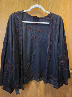 New POL Open Front Cardigan Style  With Embroidery. Size L. Navy Foto 1 de 4