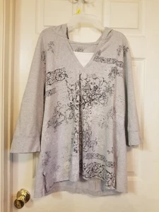 Style Co Kapuze 2fer Top Tunika 3X grau Geo Blumen Langarm Schlitz an den Hüften gebraucht, in einwandfreiem Zustand  - Bild 1 von 14
