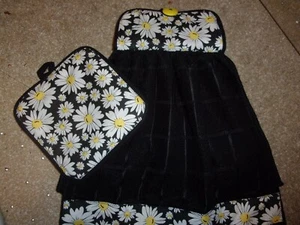 Hanging Pot Holder Towel set Daisey Theme - Picture 1 of 4