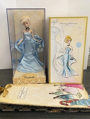 Muñeca de diseño Disney Cenicienta LE 1 de 8000! #2610 de 8000 Foto 1 de 4
