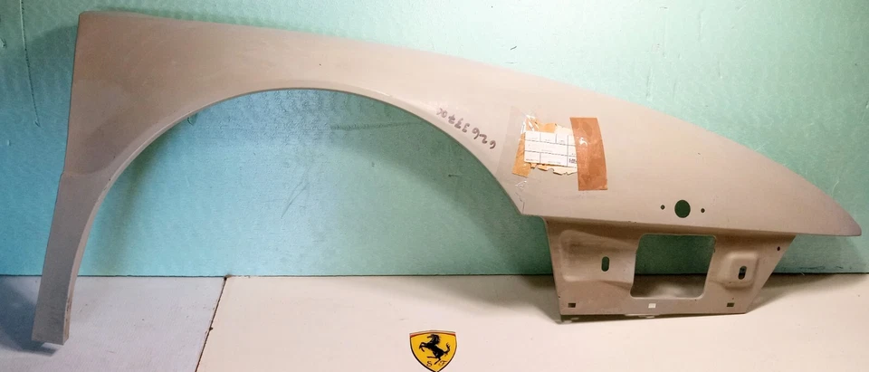 Panel de ala guardabarros delantero Ferrari Mondial T_62633700_NUEVO_Fábrica Italia_GENUINO Foto 1 de 4