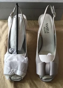 Vaneli Women's Malpha Satin Silver Peep Toe Slingback Heels Size 8 1/2 N 107 - Picture 1 of 9
