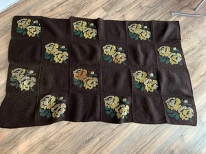 Vintage Throw 70 X 40 Intarsia Crocheted Wool Hand Made Brown Floral Motif - Picture 1 of 5
