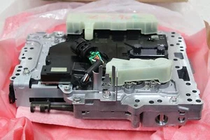 Cuerpo de válvula de transmisión Nissan 370Z 2017-2018 con solenoide OEM 31705-X979C - Imagen 1 de 9