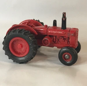 VTG International I D 9 Die Cast Tractor Red ERTL VTG 1/64 0027GX - Picture 1 of 6