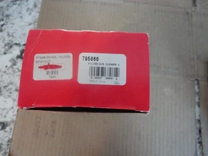 ONE NEW Genuine Briggs & Stratton Engine Air Filter Cartridge #795066 - Picture 1 of 1