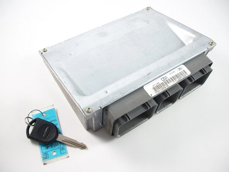 Módulo de control del motor Lincoln Aviator 2005 computadora ECU ECM 5C5A-12A650-CB Foto 1 de 1