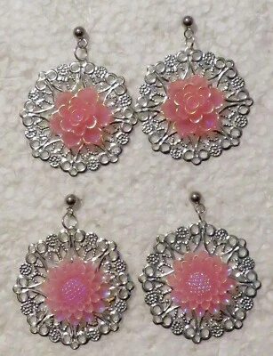 Rosa Cristal Rosa Floral - Fondo Filigrana Plateada Acero Quirúrgico Perno Cuelga Foto 1 de 4