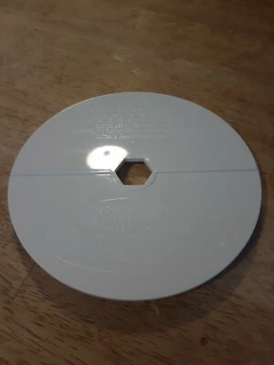 Black Decker Quick N Easy Plus FP1400 Food Processor Replacement Discharge Disc - Image 1 of 2