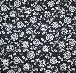 1 Yard Black and White Flowers by QTFabrics - Picture 1 of 2